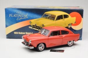 Kaiser Henry J Red Sun Star 1:18 5092 Diecast - image 8 of 8
