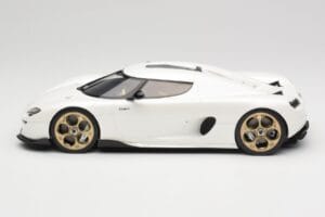 Koenigsegg CC850 Crystal White GT Spirit 1:18 GT903 Resin - image 3 of 6
