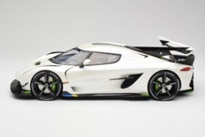 Koenigsegg Jesko Attack Crystal White Pearl GT Spirit 1:12 GT501 Resin - image 3 of 6