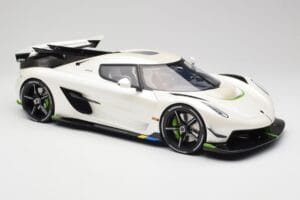 Koenigsegg Jesko Attack Crystal White Pearl GT Spirit 1:12 GT501 Resin - image 4 of 6