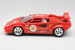 Lamborghini Countach Red Bburago 1:18 3047 Diecast - image 4 of 8