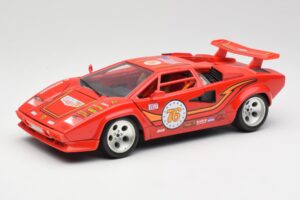 Lamborghini Countach Red Bburago 1:18 3047 Diecast