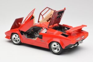 Lamborghini Countach Red Bburago 1:18 3047-M1 Diecast - image 5 of 8