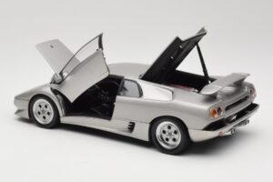 Lamborghini Diablo Silver AUTOart 1:18 70071 Diecast - image 5 of 8