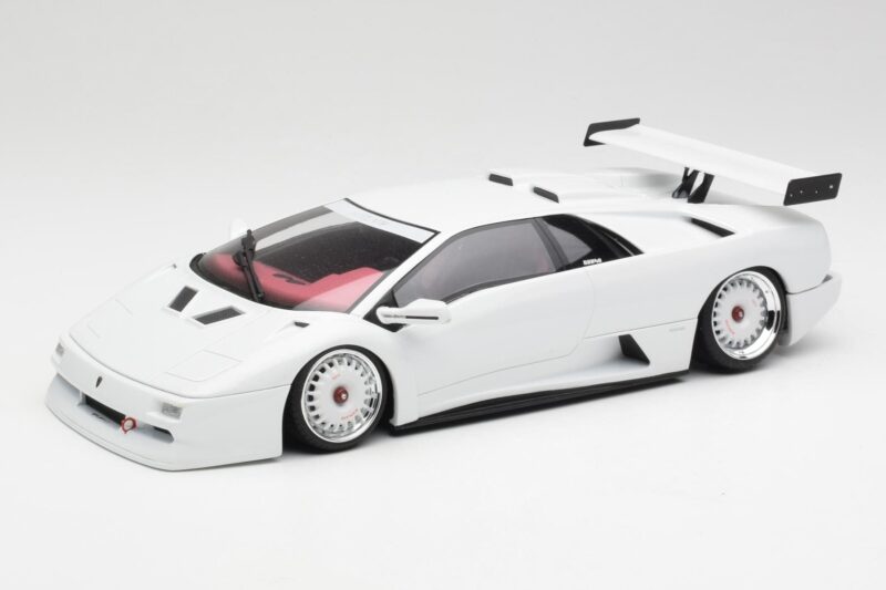 Lamborghini Diablo KO White GT Spirit 1:18 Lamborghini Diablo KO White GT Spirit 1:18 GT330 Resin