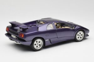 Lamborghini Diablo Purple Maisto 1:18 3028 Diecast - image 3 of 8