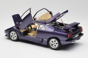 Lamborghini Diablo Purple Maisto 1:18 3028 Diecast - image 5 of 8