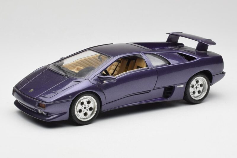 Lamborghini Diablo Purple Maisto 1:18 Lamborghini Diablo Purple Maisto 1:18 3028 Diecast
