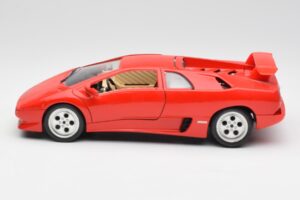 Lamborghini Diablo Red Bburago 1:18 3028-M1 Diecast - image 4 of 8