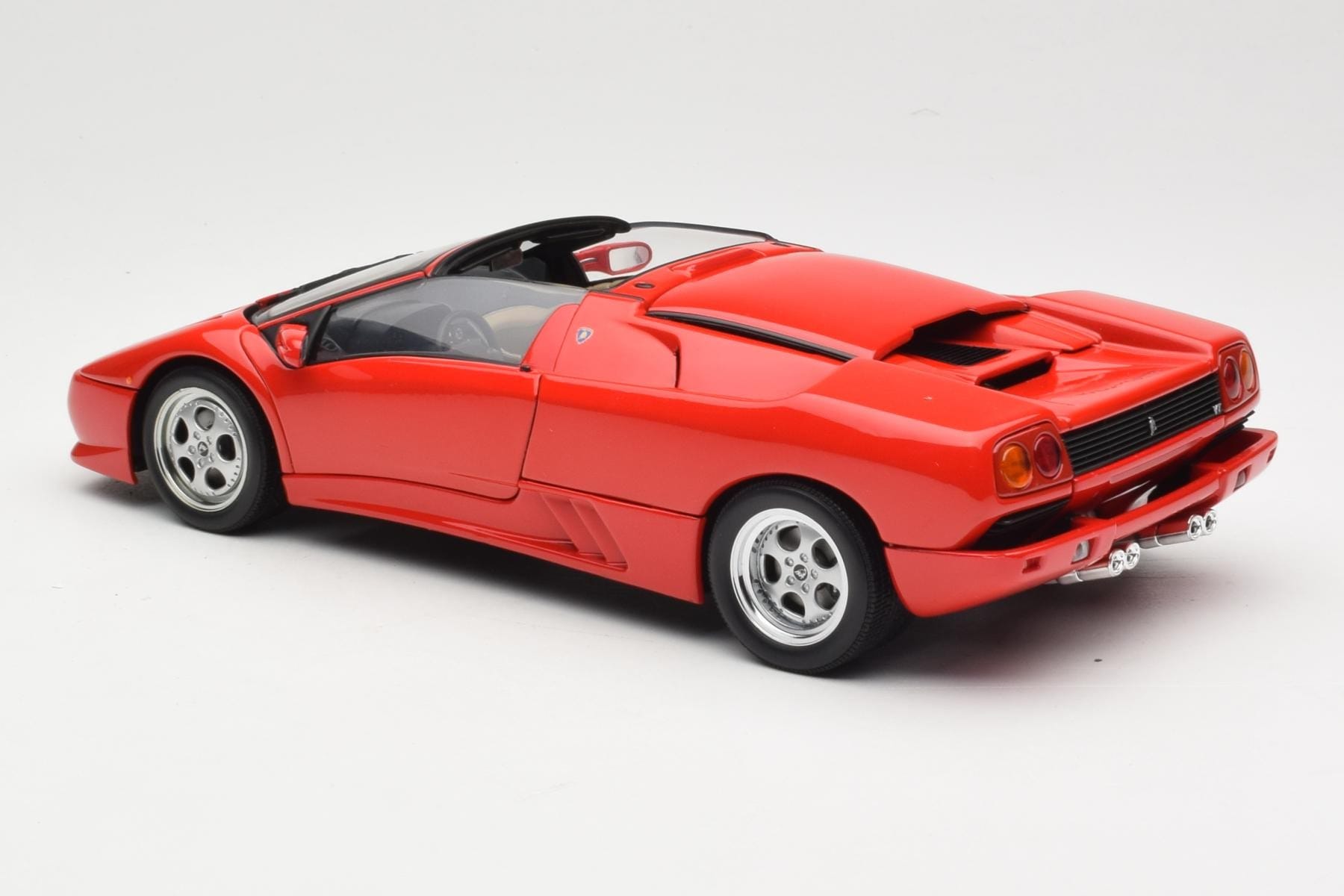オートアート1/18 Lamborghini Diablo 6 Lamborghini Diablo Roadster