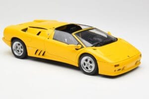 Lamborghini Diablo Roadster Yellow AUTOart 1:18 70092 Diecast - image 6 of 8