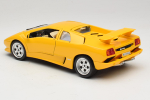 Lamborghini Diablo Yellow Bburago 1:18 3041-M2 Diecast - image 7 of 8