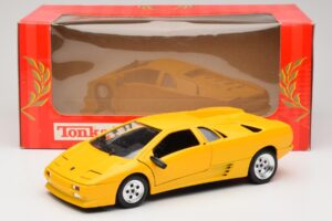 Lamborghini Diablo Yellow Tonka 1:18 09035 Diecast - image 8 of 8