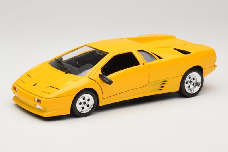 Lamborghini Diablo Yellow Tonka 1:18 09035 Diecast