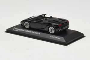 Lamborghini Gallardo LP560-4 Spyder Black Minichamps 1:43 400103830 Diecast - image 3 of 5