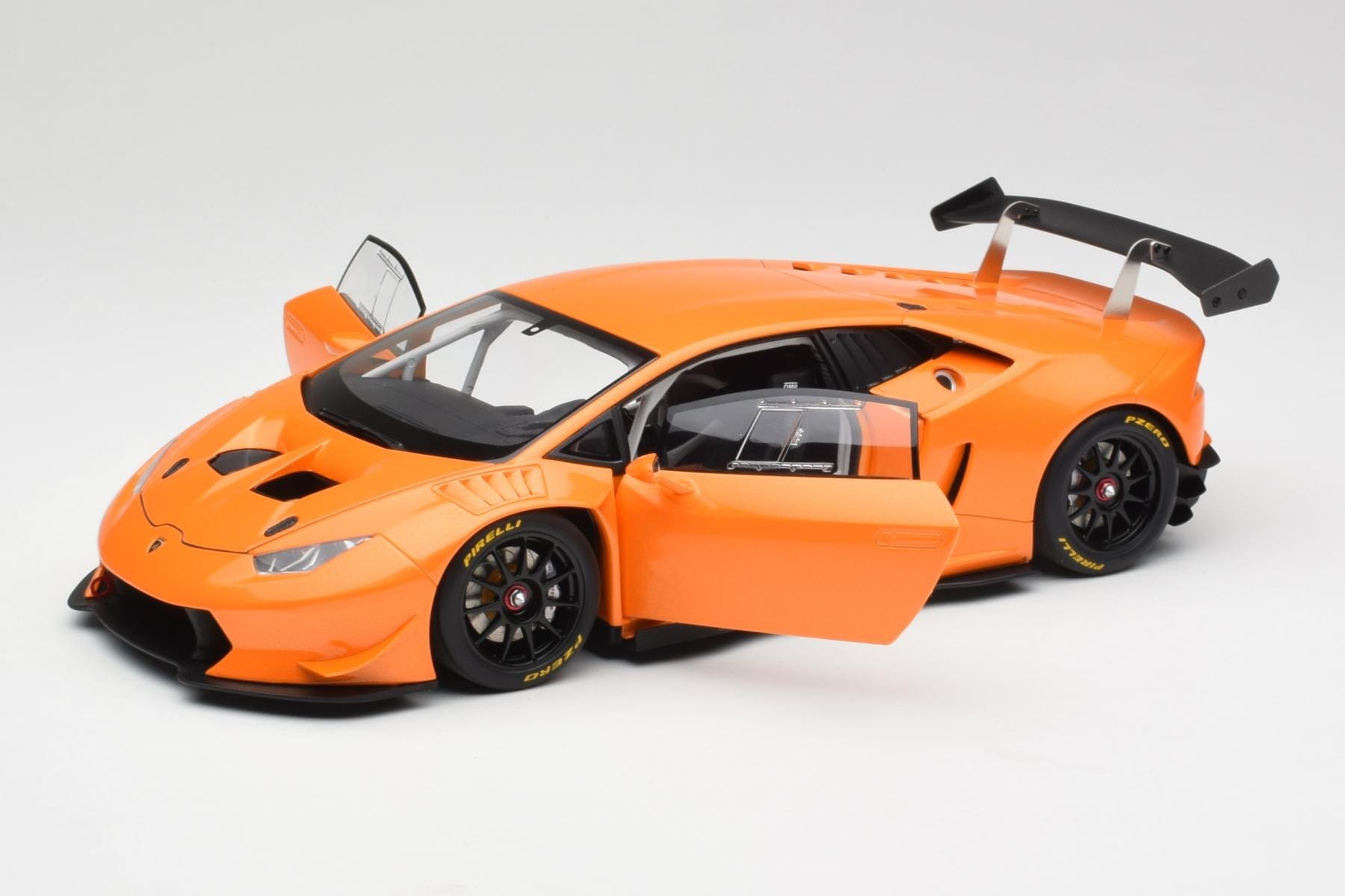 AUTOart Lamborghini Huracan Super Trofeo 1:18 Diecast