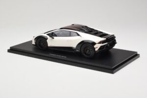 Lamborghini Huracan Sterrato No. 63 White TopSpeed 1:18 TS0610 Resin - image 5 of 6
