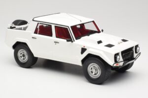Lamborghini LM002 White Kyosho 1:18 GTS18508W Resin - image 4 of 6