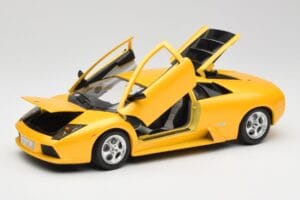 Lamborghini Murcielago LP640 Yellow Bburago 1:18 23124646-M1 Diecast - image 2 of 8