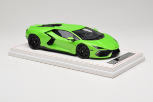 Lamborghini Revuelto Green Metallic IVY Merit 1:18 REMC024 Resin - image 4 of 7