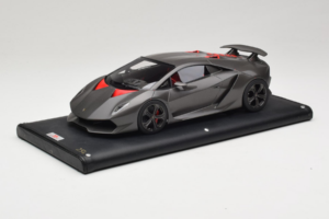 Lamborghini Sesto Elemento Matte Black MR Collection 1:18 LAMB054 Resin - image 2 of 6