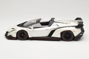Lamborghini Veneno Roadster White With Red Line Kyosho 1:18 C09502W Diecast - image 3 of 6