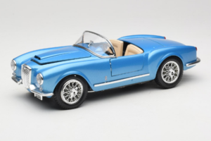 Lancia Aurelia B24 Spider Blue Bburago 1:18 3010-M1 Diecast