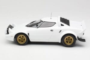 Lancia Stratos HF Stradale White Minichamps 1:18 155741700 Diecast - image 3 of 6