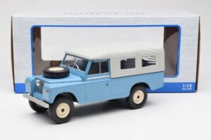 Land Rover Series II 109 Pick Up Closed Blue MCG 1:18 MCG18094 Diecast - image 6 of 6