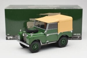 Land Rover 88 Series I Bronze Green Minichamps 1:18 150168906 Diecast - image 8 of 8
