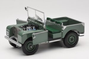 Land Rover 88 Series I Green Minichamps 1:18 150168900 Diecast - image 2 of 8