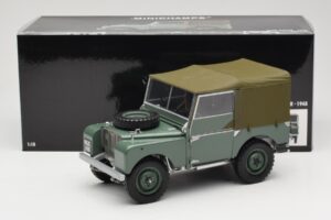 Land Rover 88 Series I Green Minichamps 1:18 150168900 Diecast - image 8 of 8