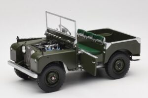 Land Rover 88 Series I Matt Green Minichamps 1:18 150168909 Diecast - image 2 of 8