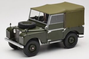 Land Rover 88 Series I Matt Green Minichamps 1:18 150168909 Diecast