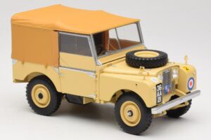 Land Rover 88 Series I RAF Beige Minichamps 1:18 150168911 Diecast - image 6 of 8