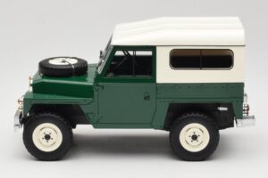 Land Rover Lightweight Series III Hard Top Dark Green BoS Models 1:18 BOS355 Resin - image 3 of 6
