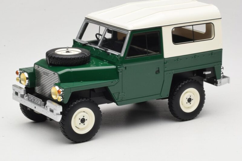 Land Rover Lightweight Series III Hard Top Dark Green BoS Models 1:18 BOS355 Resin