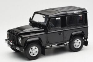 Land Rover Defender 90 Santorini Black Metallic Kyosho 1:18 08901BK Diecast