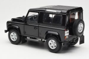 Land Rover Defender 90 Santorini Black Metallic Kyosho 1:18 08901BK Diecast - image 7 of 8