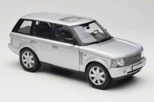 Land Rover Range Rover L322 Silver Welly 1:18 12536W Diecast - image 6 of 8