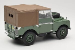 Land Rover Series 1 88 Green Minichamps 1:18 150168912 Diecast - image 3 of 8