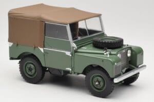 Land Rover Series 1 88 Green Minichamps 1:18 150168912 Diecast - image 6 of 8