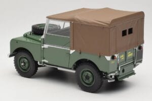 Land Rover Series 1 88 Green Minichamps 1:18 150168912 Diecast - image 7 of 8