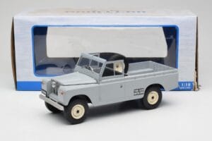 Land Rover Series II 109 Pickup Grey MCG 1:18 MCG18092 Diecast - image 6 of 6