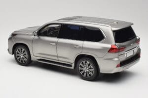 Lexus LX570 Sonic Titanium Kyosho 1:18 08955T Diecast - image 7 of 8