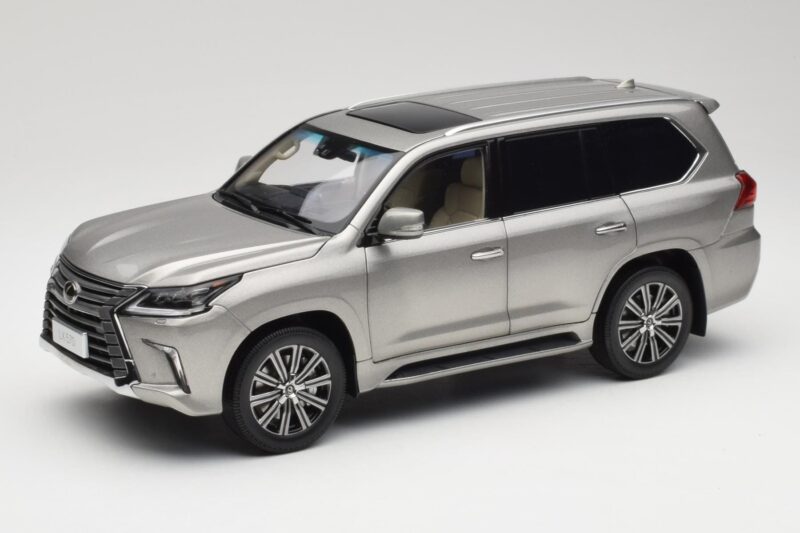 Lexus LX570 Sonic Titanium Kyosho 1:18 08955T Diecast