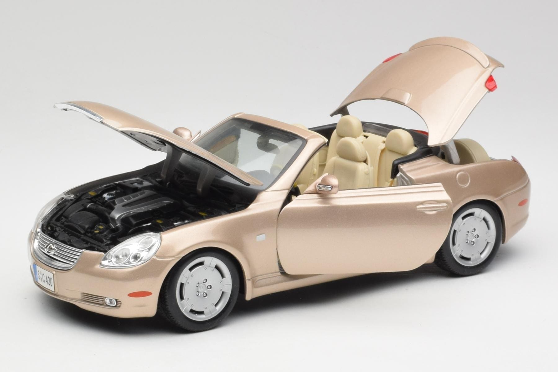 Lexus SC430 Beige Maisto 1:18