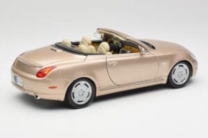 Lexus SC430 Beige Maisto 1:18 31629 Diecast - image 3 of 8