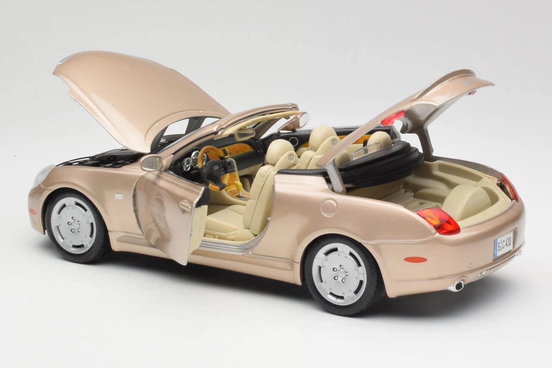 Lexus SC430 Beige Maisto 1:18