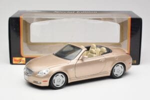 Lexus SC430 Beige Maisto 1:18 31629 Diecast - image 8 of 8